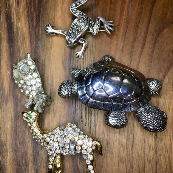 Jewelry - Lot of Silver/Gold Rhinestone Animal Brooches